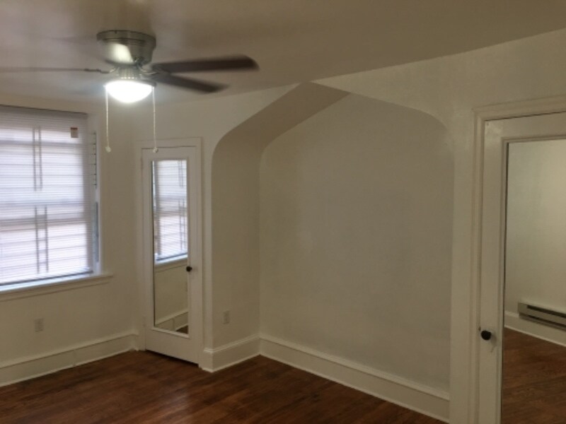 Building Photo - 1535 Sellers St