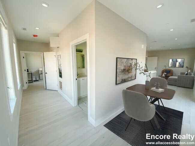 Building Photo - 172 Green St