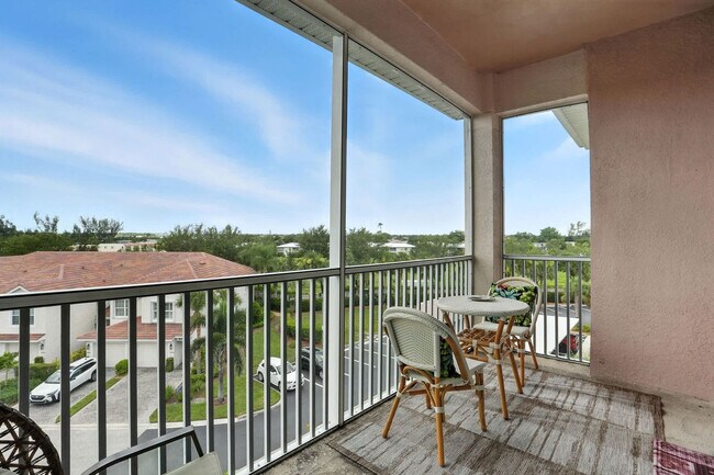 Building Photo - 15773 Beachcomber Ave