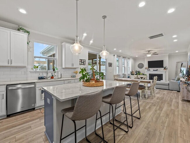 Building Photo - Earn Wealth While Leasing – Like a Homeowner – Lease to Own