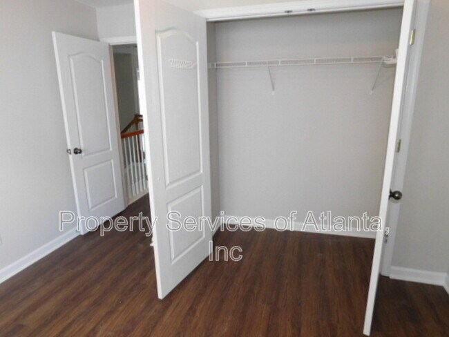 Building Photo - 6672 Grand Hickory Dr