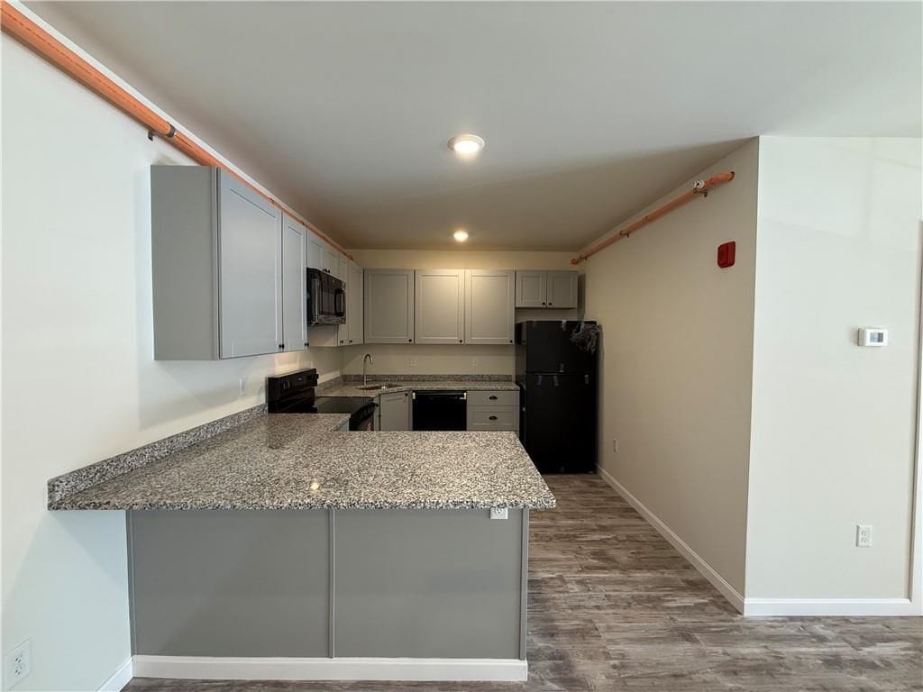 Building Photo - 327 Pine St