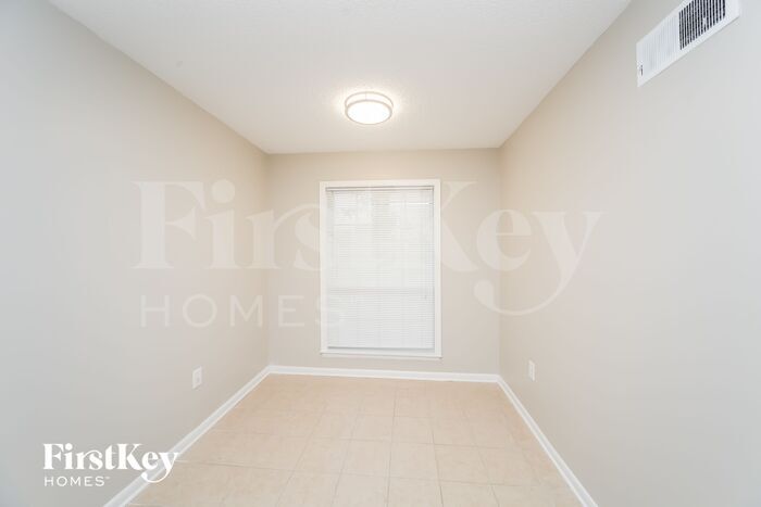 Building Photo - 6319 Solway Dr