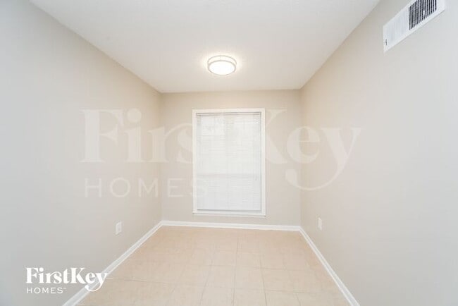 Building Photo - 6319 Solway Dr