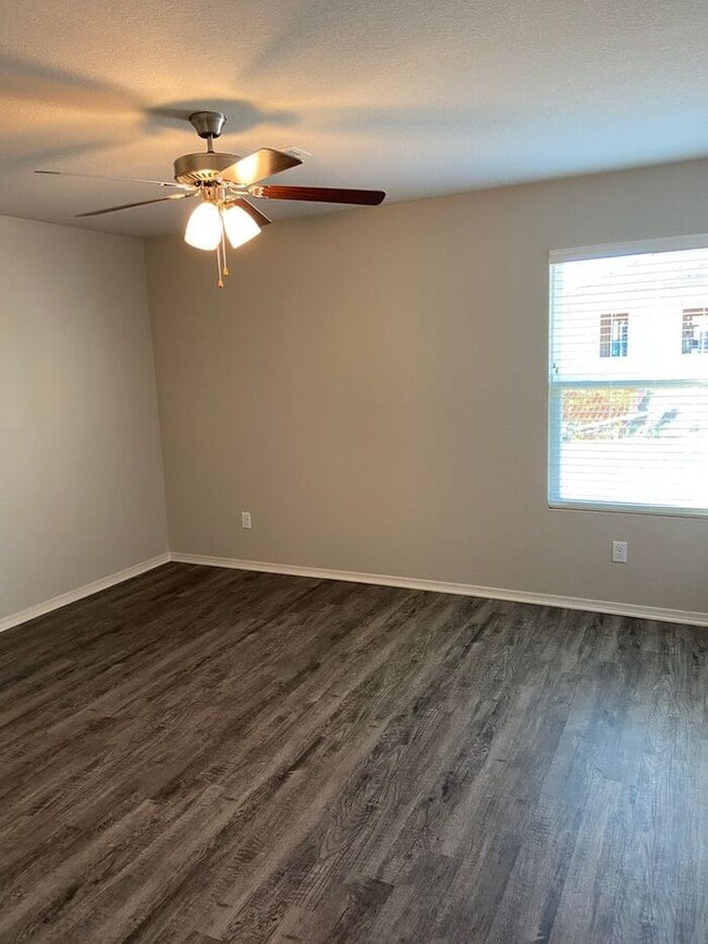 Building Photo - Three Bedroom | Two Bath Home in Conrad Court