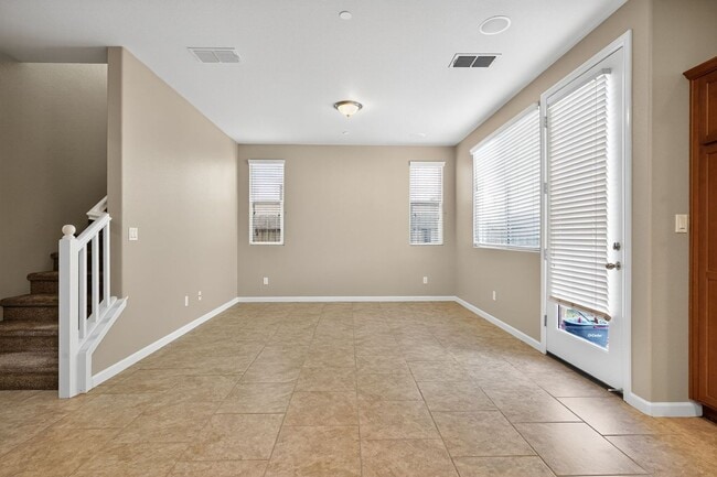 Building Photo - 3751 Amity Ln