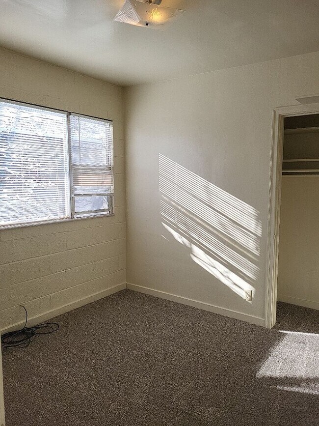 Building Photo - 915 Willow St