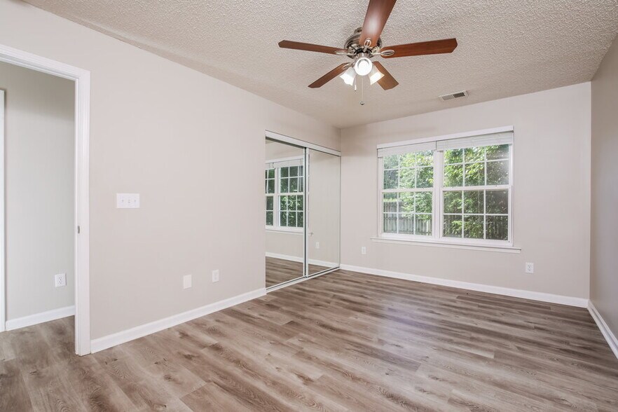 Building Photo - 6004 Silkwater Ct