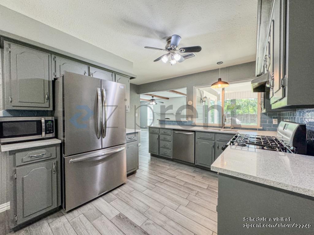 Building Photo - 127 Hardwicke Ln