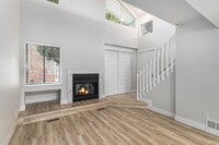 Building Photo - Spacious 1 Bed 1 Bath LOFT in the heart of...
