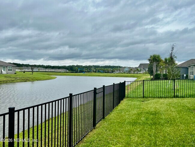 Building Photo - 12450 Russian Olive Rd