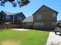 Building Photo - SW Bend Home with Upgrades!