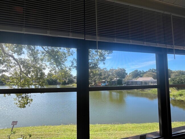 Building Photo - 4031 Davit Dr