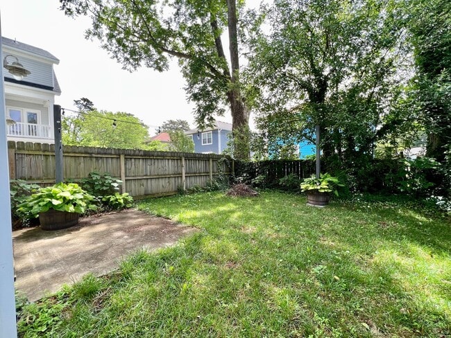 Building Photo - 3BD/3.5BA Condo w/ Garage in Chicks Beach!...