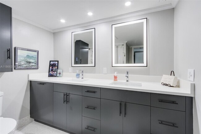 Building Photo - 1200 S Ocean Blvd