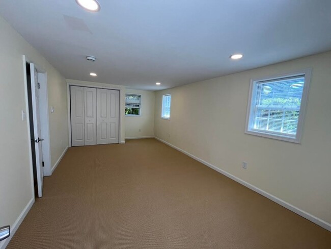 Building Photo - 4408 Glenridge St