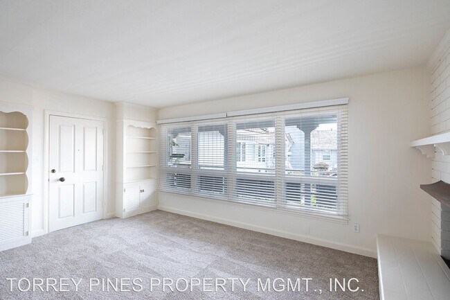 Building Photo - 7836-7850 El Paseo Grande