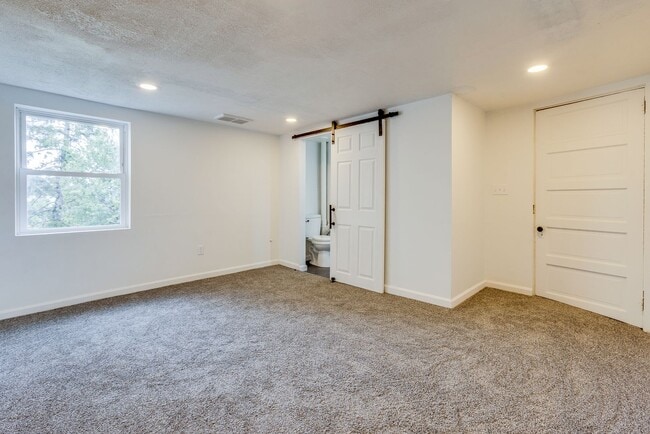 Building Photo - 925 Manton Wy