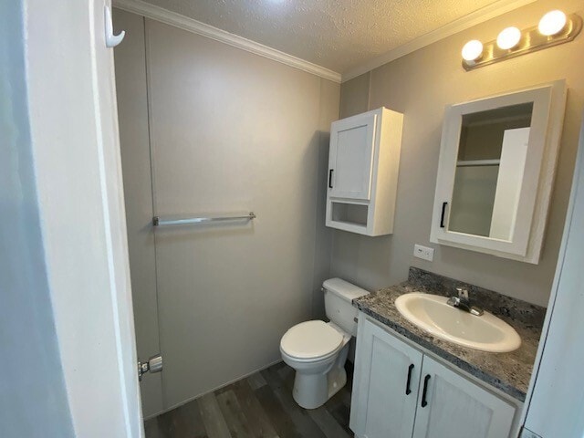 Building Photo - 10 Bradley Ln