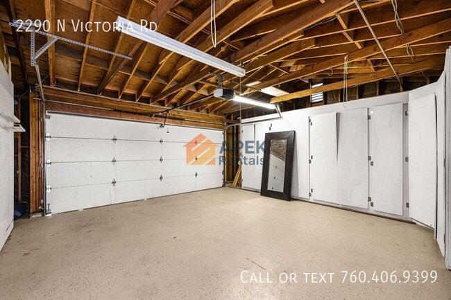 Building Photo - 2290 N Victoria Rd