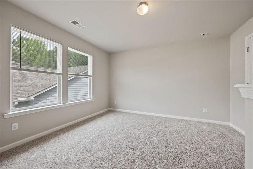 Building Photo - 139 Hunts Ml Cir