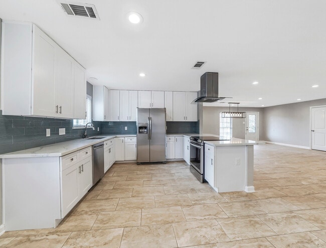 Building Photo - 5807 Burlinghall Dr