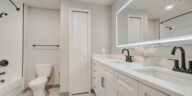 Building Photo - 55 W Church St