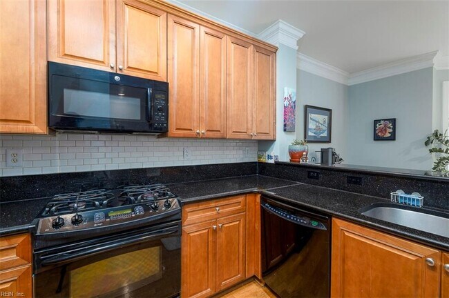 Building Photo - 949 Bolling Ave
