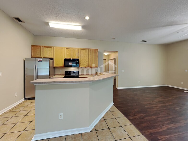 Building Photo - 10909 Acorn Park Ct