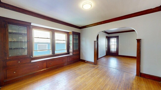 Building Photo - 4003 Behrwald Ave