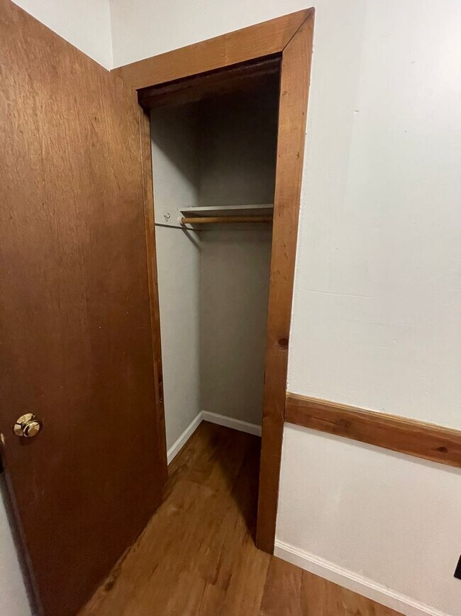Building Photo - One Bedroom Condo