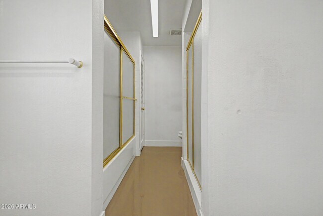 Building Photo - 16223 N 40th Pl