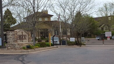 Building Photo - Ground level 3 bedroom, 2 bath, condo in Springs Ranch GATED community