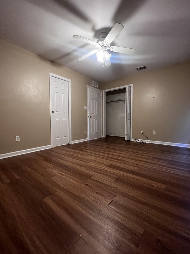 Building Photo - 1833 Nena Hills Dr