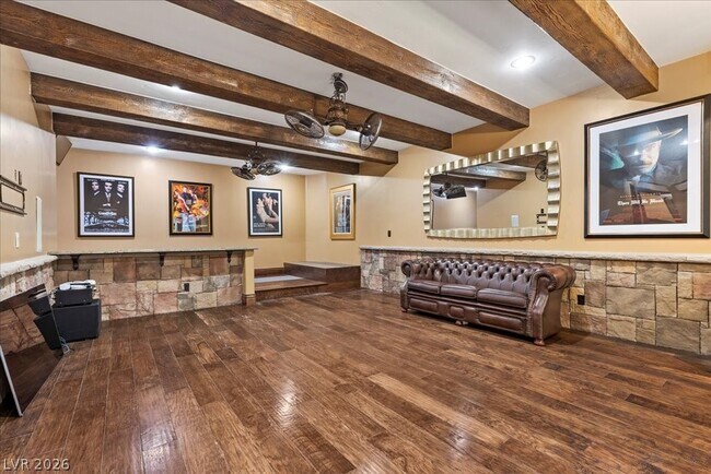 Building Photo - 514 Mandalay Ct