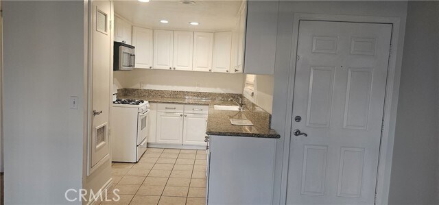 Building Photo - 1085 Circle City Dr