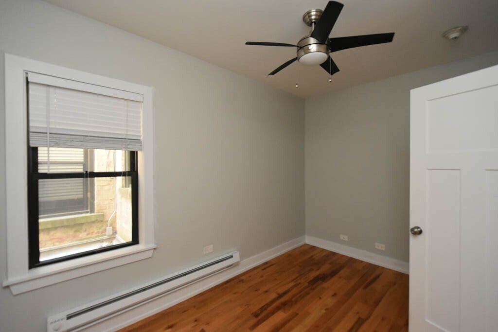 Building Photo - 809 Elm St