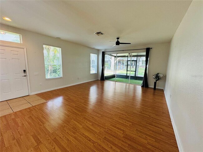 Building Photo - 6817 Slaven Dr