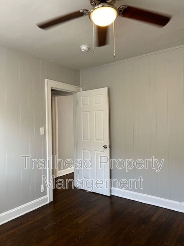 Building Photo - 4436 Flora Ave