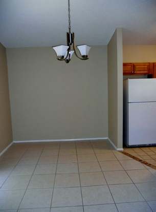 Building Photo - 1212 Piney Branch Cir