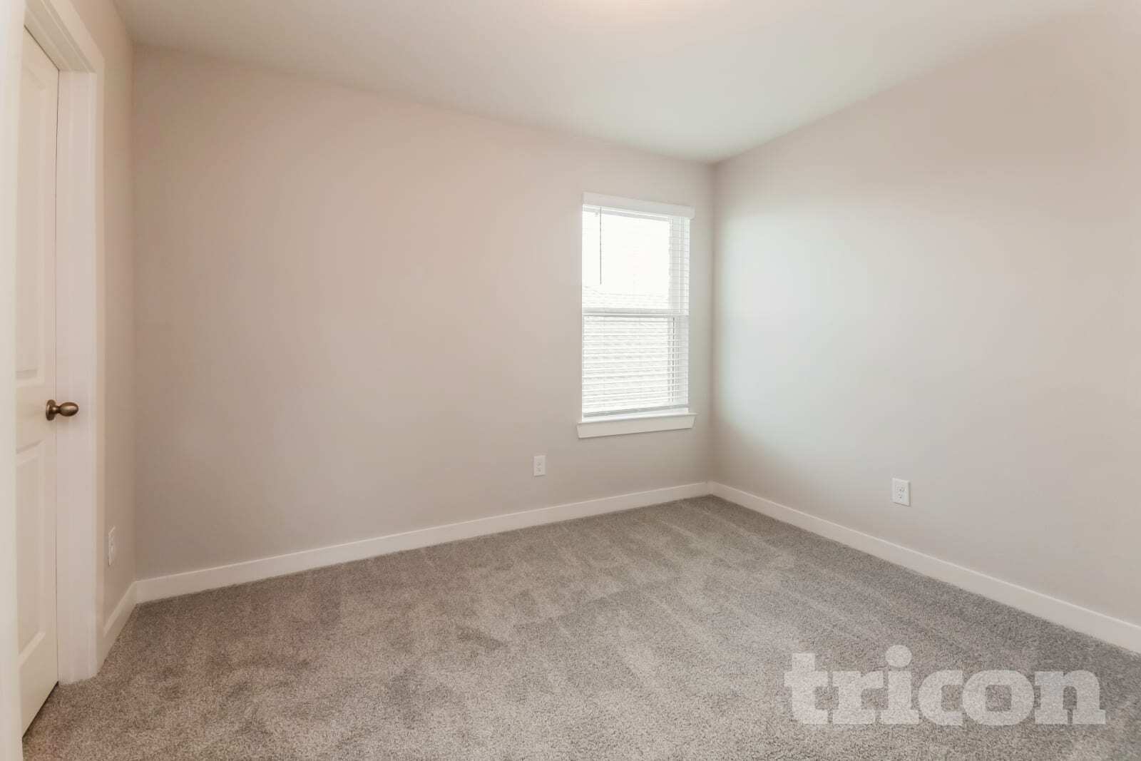 Building Photo - 2552 Finch Holw Dr