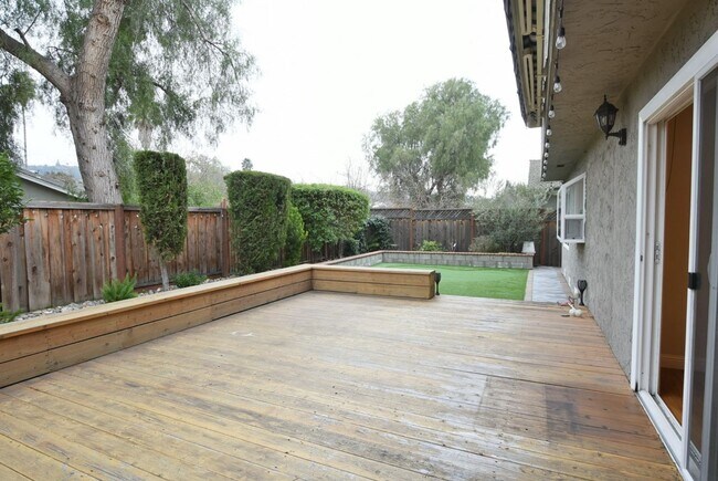 Building Photo - Beautifully Updated 5 Bedroom and 3 Bath Home in Desirable Blossom Valley Neighborhood!