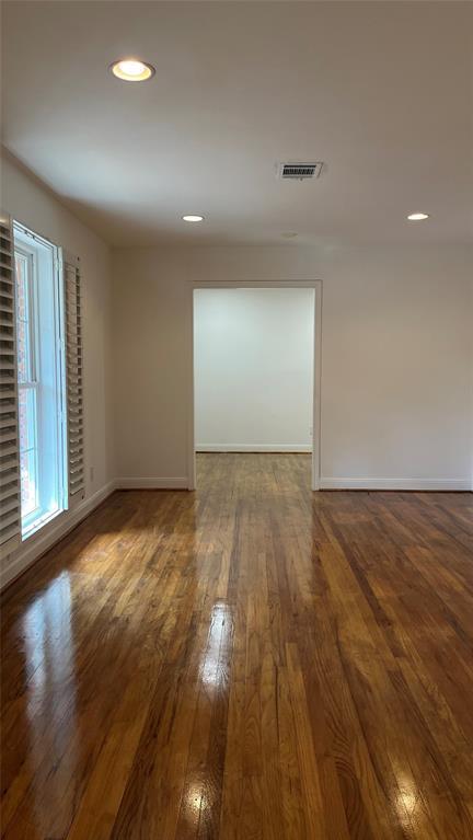 Building Photo - 10218 Oak Point Dr