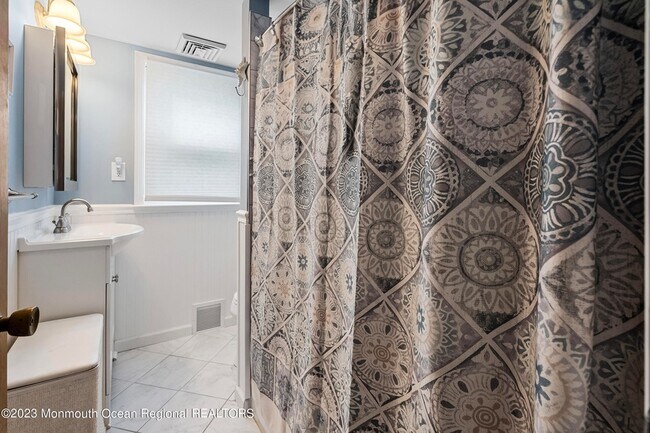 Building Photo - 57 Ocean Ave