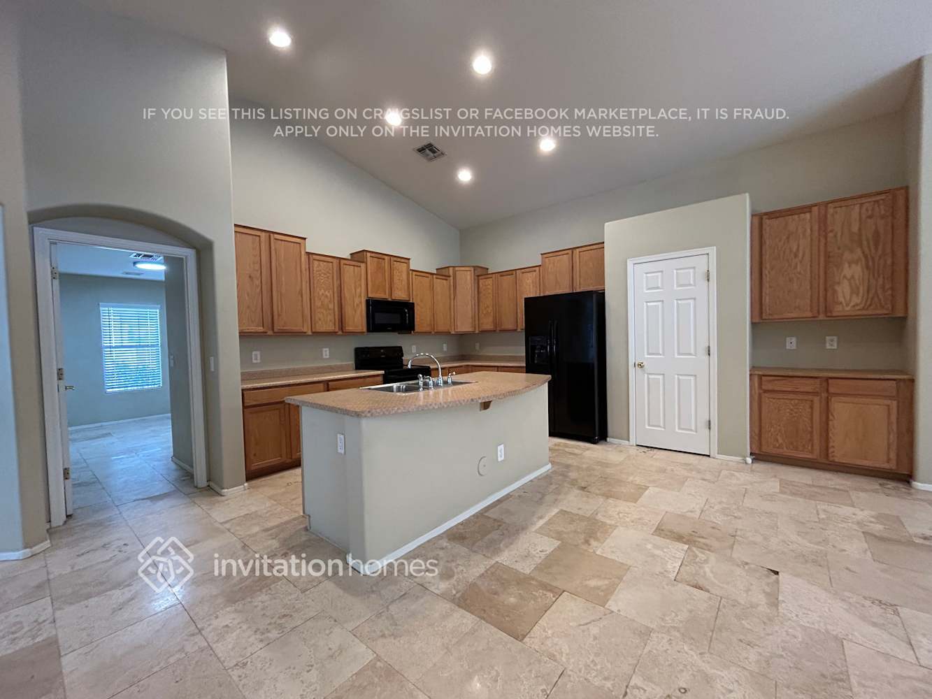 Building Photo - 2438 S 86th Ln