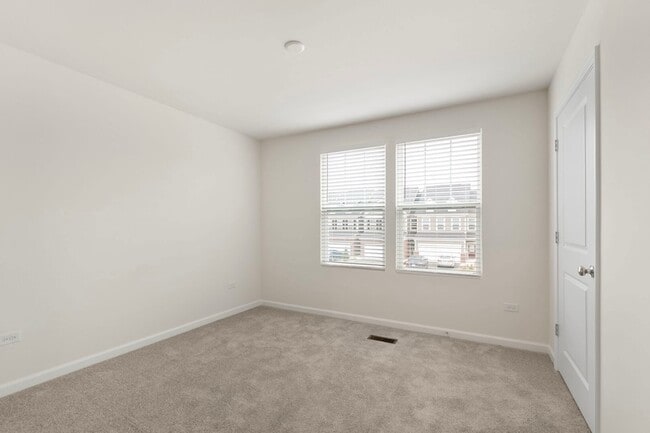 Building Photo - 660 Switchgrass Wy