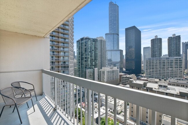 Building Photo - 545 N Dearborn St