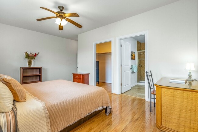 Building Photo - Beautiful Fully Furnished, 2 Bed, 2.5 Bath Kai Ani Village Townhome with Saltwater Pool