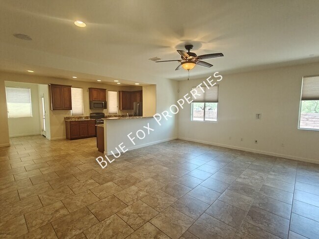 Building Photo - 12812 N Camino Vieja Rancheria