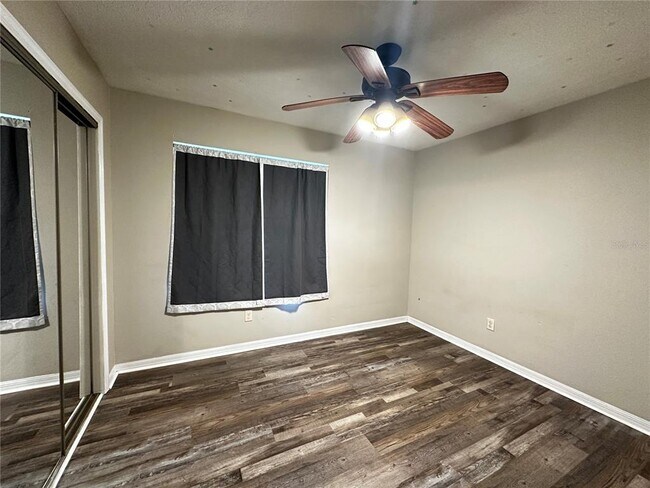 Building Photo - 44 Teak Course